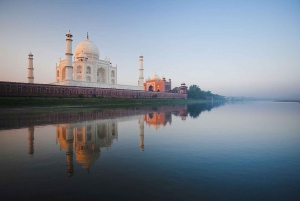 Depuis Delhi : visite privée du Taj Mahal en voiture - tout compris