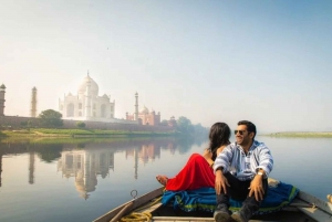 Desde Delhi: Excursión de un día al Taj Mahal y Agra con paseo en barco