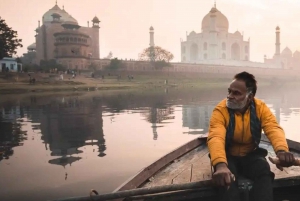 Från Delhi: Samma dag Taj Mahal & Agra Tour med båttur