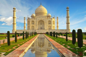 Ab Delhi: Sunrise Agra Tour mit dem Auto und Frühstück