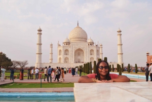 Z Delhi: Wycieczka o wschodzie słońca do Tadż Mahal, Agry i Fatehpur Sikri