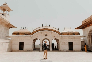 Från Delhi: Soluppgång Taj Mahal, Agra Fort & Baby Taj Tour