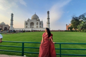 Au départ de Delhi : Sunrise Taj Mahal & Agra Tour en voiture privée