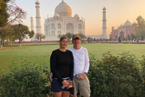 Delhi : Visite du Taj Mahal et du Fort d'Agra au lever du soleil avec transferts