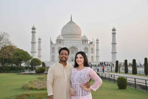 De Delhi : Tour du Taj Mahal au lever du soleil à Agra