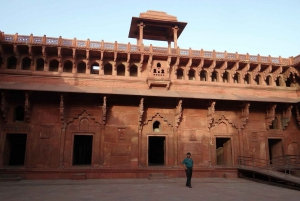 From Delhi: Sunrise Tour to Agra 'Treasures' with Car