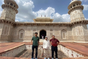 Ab Delhi: Taj Mahal, Agra & Vogel-Safari Tour mit dem Zug