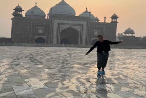 Из Дели: Тадж-Махал и город Агра Частная экскурсия на внедорожнике