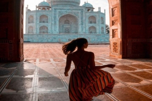 Delhistä: Taj Mahal Agra & Fatehpur Sikri pikajunalla