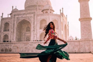 Ab Delhi: Taj Mahal, Agra Fort und Baby Taj Tour mit dem Auto