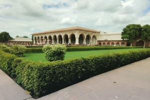 Depuis Delhi : visite du Taj Mahal, du fort d'Agra et de Baby Taj en voiture