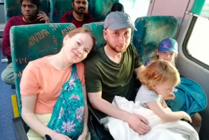 Desde Delhi: Excursión de un día al Taj Mahal y al Fuerte de Agra en tren superrápido