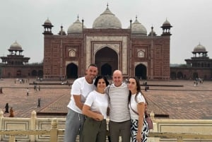 Depuis Delhi : visite d'une journée du Taj Mahal et du fort d'Agra avec petit-déjeuner 5 étoiles
