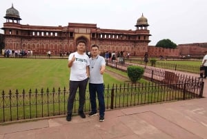 Depuis Delhi : visite d'une journée du Taj Mahal et du fort d'Agra avec petit-déjeuner 5 étoiles