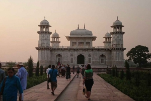 Fra Delhi: Taj Mahal & Agra Fort Dagstur med transport