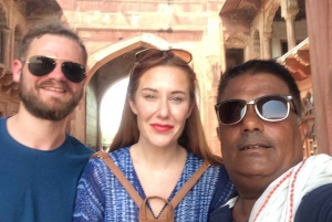 De Deli: Viagem de 1 dia ao Taj Mahal e ao Forte de Agra em comboio expresso