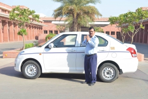 Depuis Delhi : excursion d'une journée en train express au Taj Mahal et au fort d'Agra