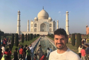 From Delhi: Taj Mahal Agra Fort & Fatehpur Sikri with Lunch