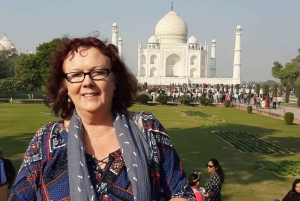 From Delhi: Taj Mahal Agra Fort & Fatehpur Sikri with Lunch