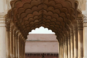 From Delhi: Taj Mahal, Agra Fort & Fatehpur Sikri Day Trip