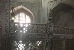 From Delhi: Taj Mahal, Agra Fort & Fatehpur Sikri Day Trip