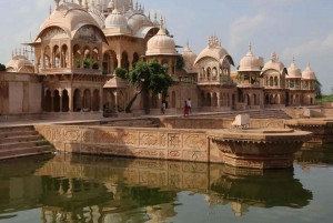 Delhi naar Agra: Taj Mahal, Vrindavan & Mathura Tour per auto