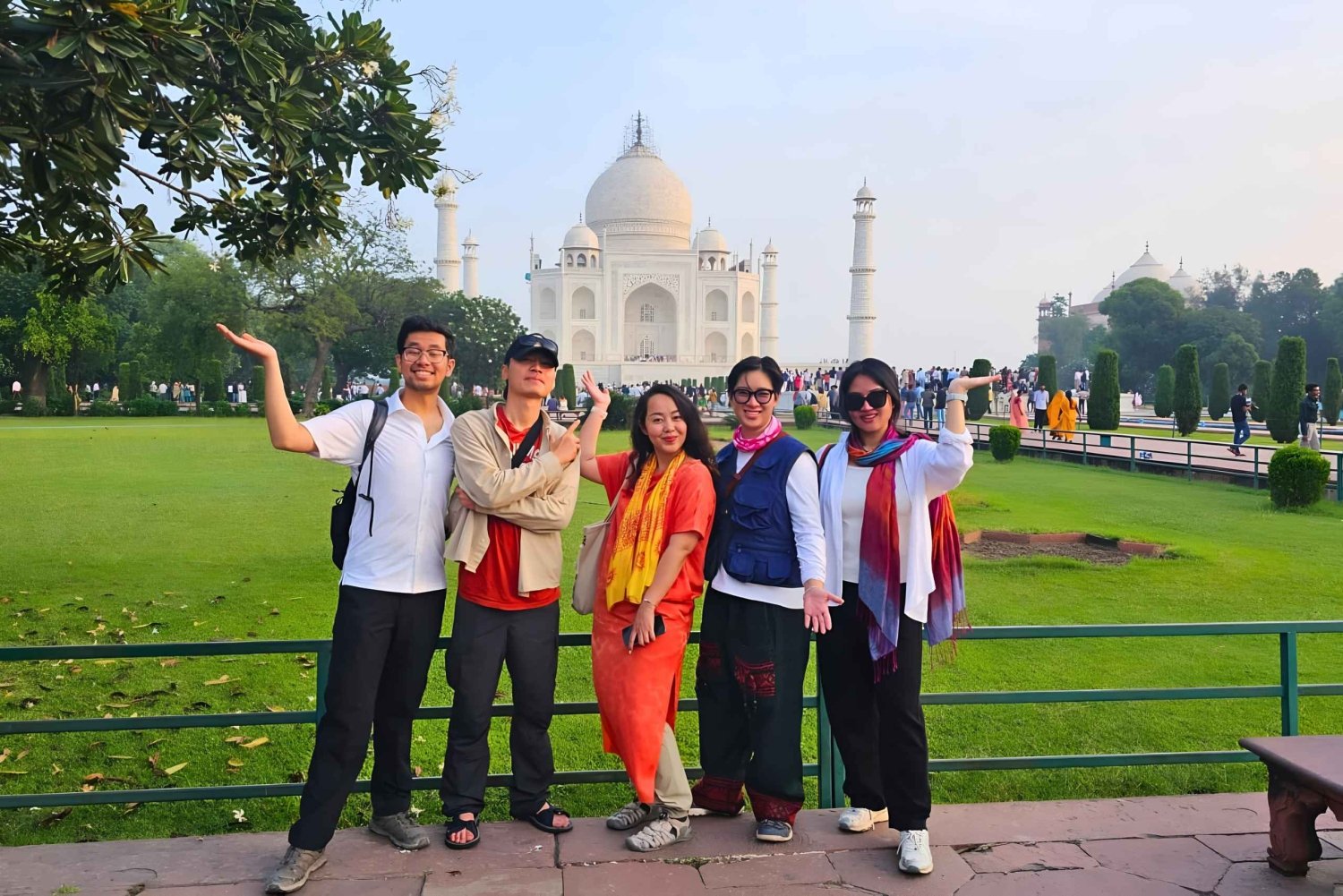 Delhistä: Taj Mahal ja Agra – yksityinen matkapäivä 5* lounaalla