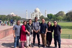 From Delhi: Taj Mahal & Agra Private Day Trip with Pick-Up.