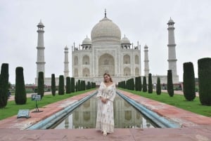 Da Delhi: escursione privata di un giorno al Taj Mahal e ad Agra con trasferimenti