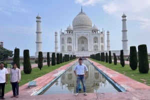 Da Delhi: escursione privata di un giorno al Taj Mahal e ad Agra con trasferimenti