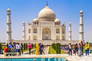 Ab Delhi: Taj Mahal & Agra Tour mit dem Gatimaan Expresszug