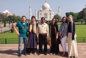 From Delhi: Taj Mahal and Agra Day Tour By Car