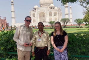 From Delhi: Taj Mahal and Agra Day Tour By Car