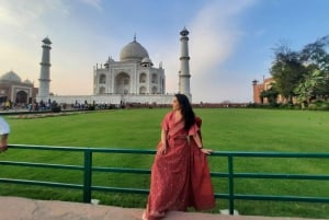 Från Delhi: Taj Mahal och Agra Fort Private Sunrise Tour