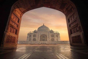 From Delhi: Sunrise Taj Mahal & Agra Day Tour by Private Car