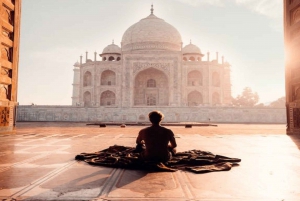 Au départ de Delhi : Sunrise Taj Mahal & Agra Day Tour en voiture privée