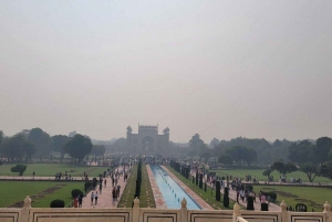 Fra Delhi: Dagstur med soloppgang Taj Mahal og Agra i privat bil