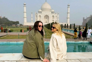 Z Delhi: Taj Mahal Sunrise Tour ze śniadaniem lub napojami