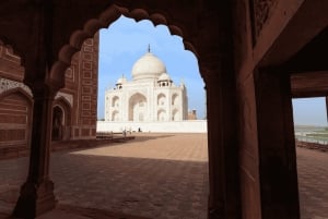 Von Delhi: Taj Mahal Sonnenaufgang, Agra Fort und Baby Taj mit dem Auto