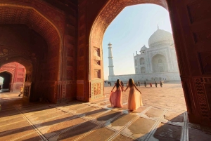 Fra Delhi: Taj Mahal Sunrise & Agra Fort privat tur