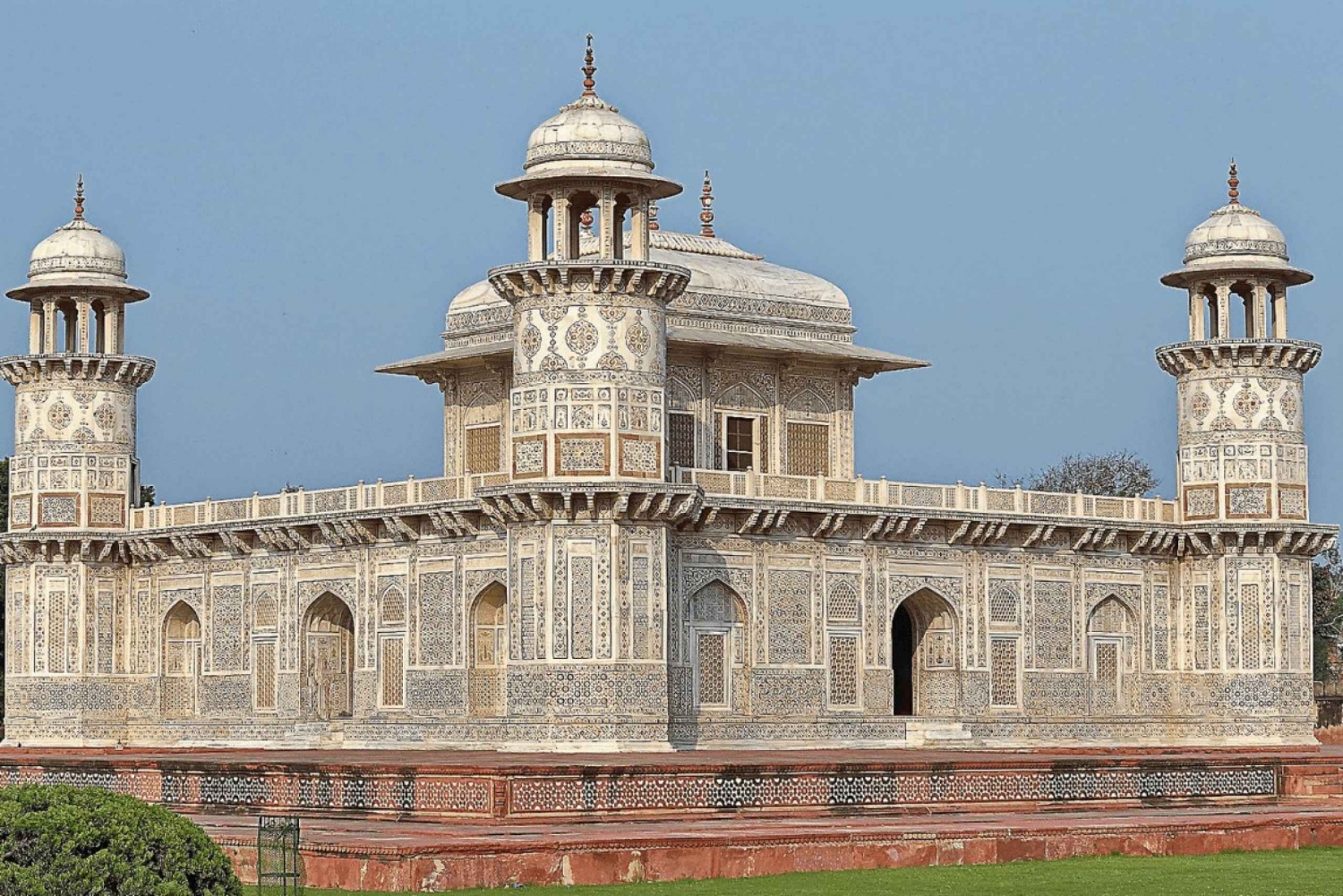 Au départ de Delhi : visite privée du Taj Mahal au lever du soleil et du fort d'Agra