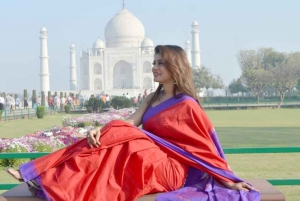 Da Delhi: Tour di un giorno all'alba del Taj Mahal e di Agra con trasferimenti