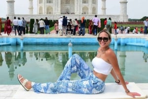 De Deli: Visita guiada ao nascer do sol do Taj Mahal com serviço de busca no hotel