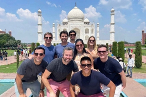 Au départ de Delhi : Tour du Taj Mahal au lever du soleil avec conservation des éléphants