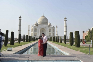 Da Delhi: Tour dell'alba del Taj Mahal con conservazione degli elefanti