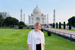 Ab Delhi: Taj Mahal Sunrise Tour mit Elefantenschutz