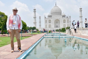 Fra Delhi: Vrindavan, Mathura, Agra og Taj Mahal dagsudflugt