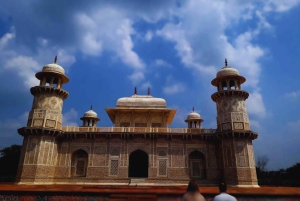 Vanuit Jaipur: privédagtrip Taj Mahal en Agra met transfer