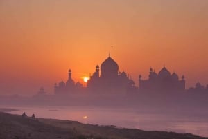 Från Mumbai: Sightseeing i Agra med soluppgång över Taj Mahal