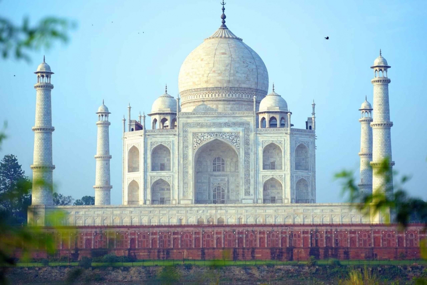 Desde Bombay: Excursión al Taj Mahal y al Fuerte de Agra con vuelo del mismo día